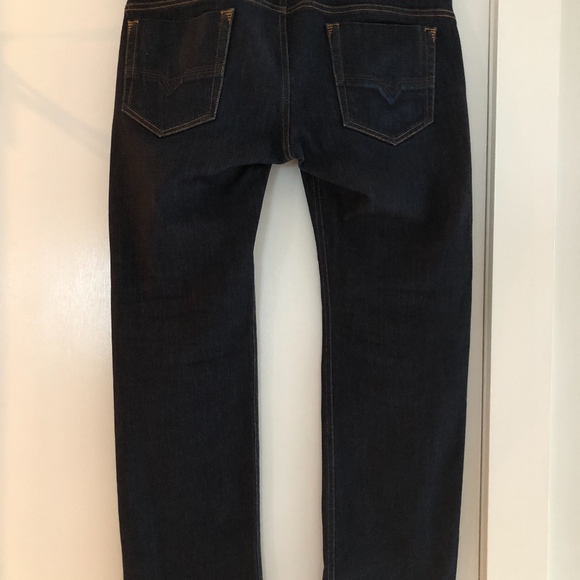Diesel Safado Regular Slim-Straight Jean - Picture 5 of 11